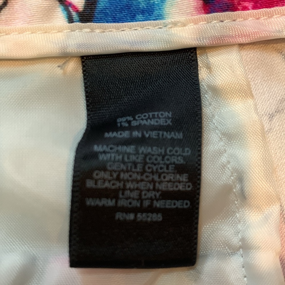 Colorful Express shorts - Picture 3 of 4